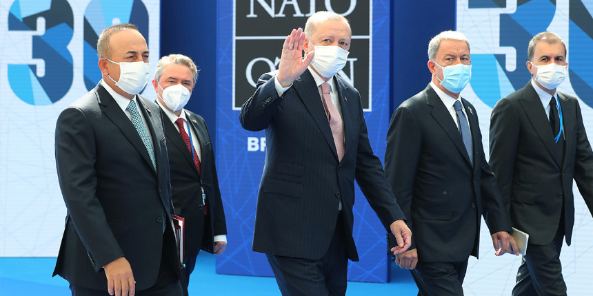 NATO zirvelerinin en tecrübeli lideri o!
