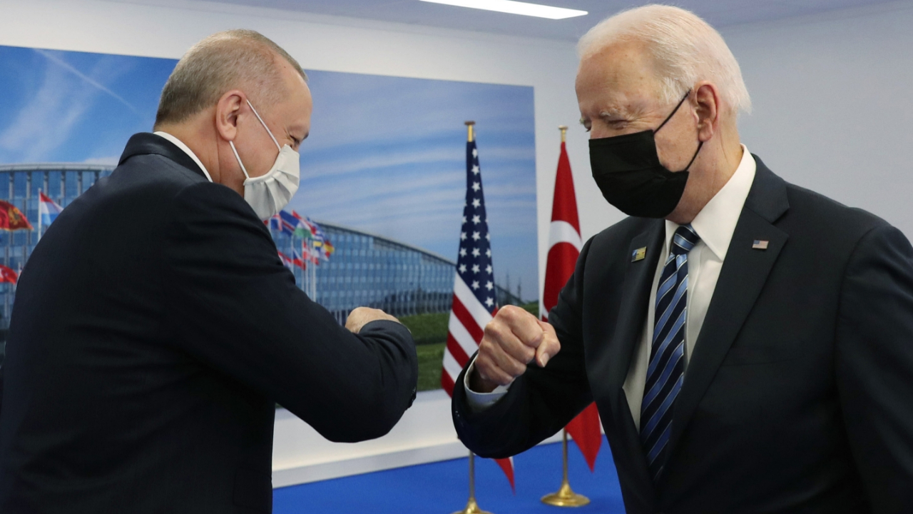 Bir Obama anısı ile, Biden görüşmesinin şifrelerini çözdü