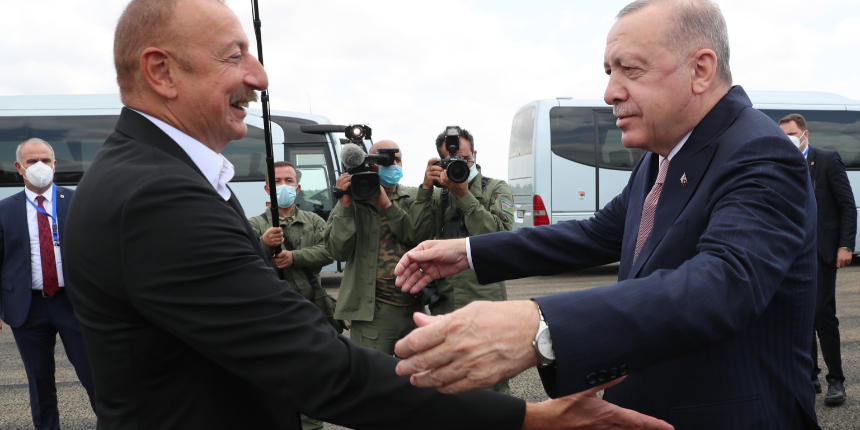 Cumhurbaşkanı Erdoğan, Aliyev ile birlikte Şuşa'yı gezdi