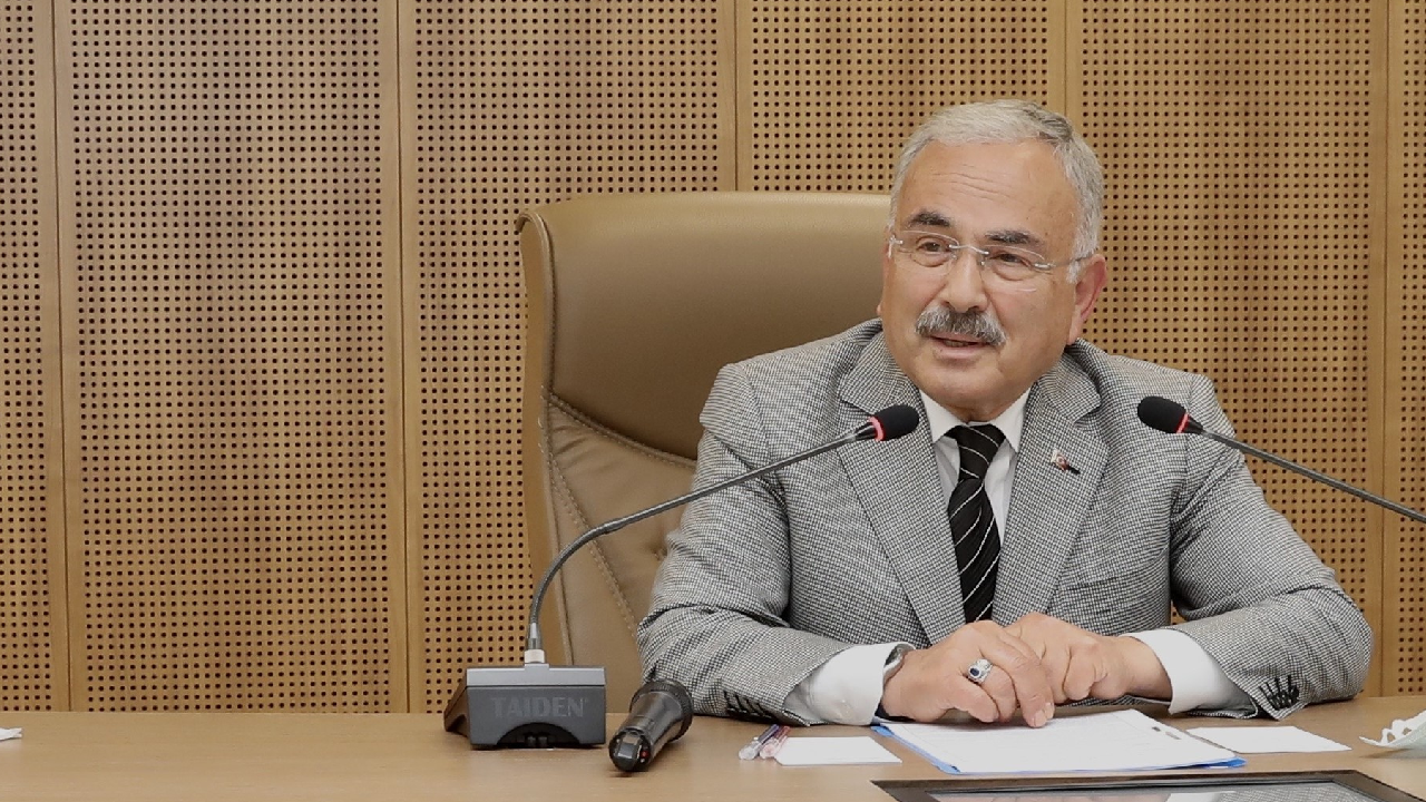 Başkan isyan etti! Dedikodu yapmayın, karnınızdan konuşmayın