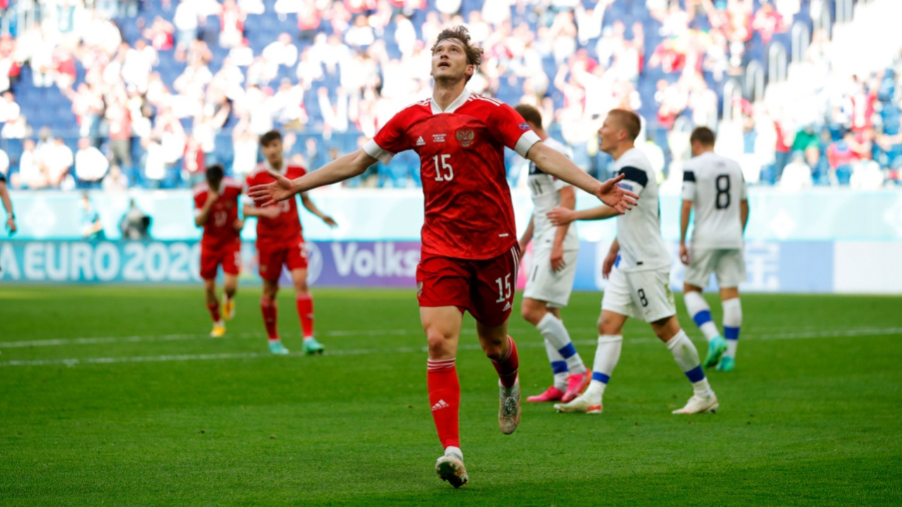 Rusya, Finlandiya'yı Mirançuk'un tek golüyle devirip EURO 2020'deki ilk galibiyetini aldı