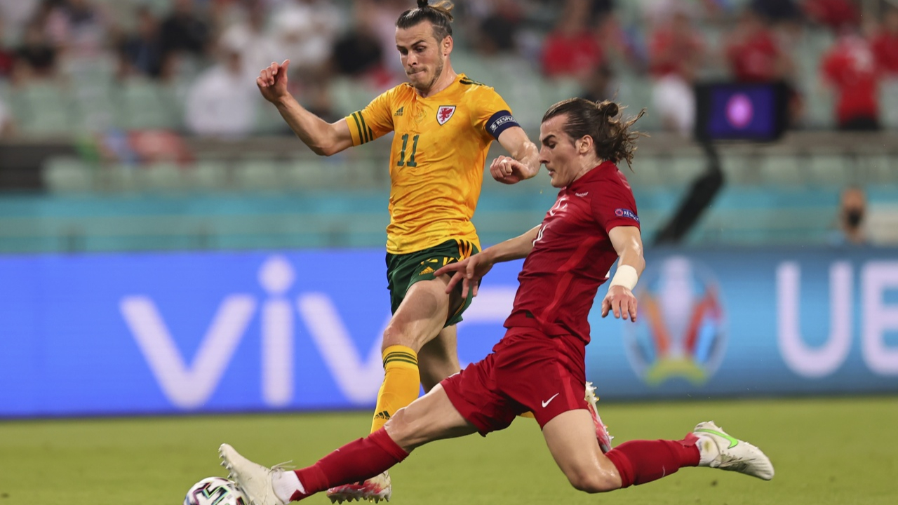 Bizim Çocuklar, EURO 2020'deki 2. maçında da Galler'e yenilip turnuvaya erken veda etti