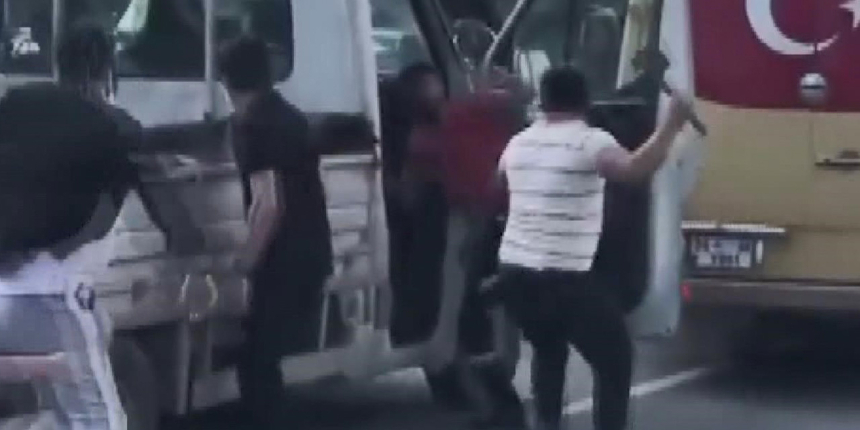Aynı bulvarda iki kavga: Balta ve sopalar konuştu
