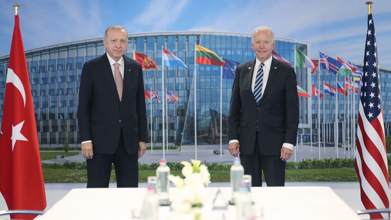 Erdoğan'dan Biden'a: Farklı bir adım atmamızı beklemeyin
