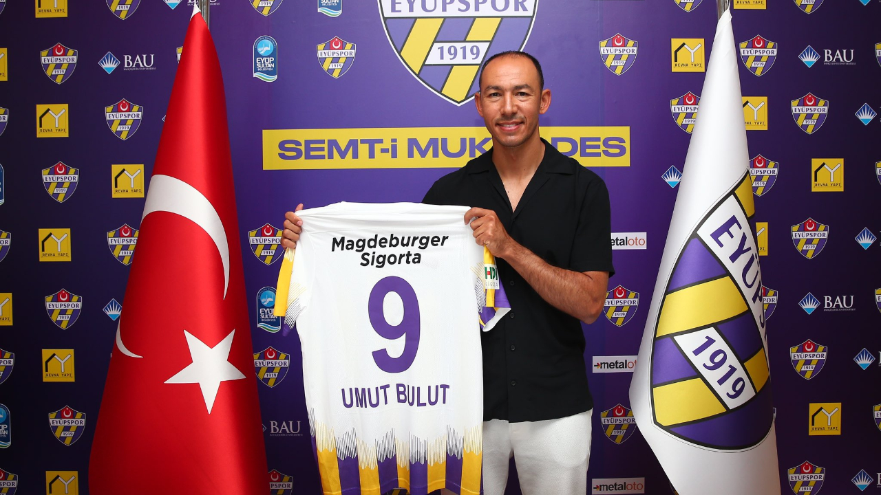 Yeni Malatyaspor'dan ayrılan tecrübeli santrfor Umut Bulut, Eyüpspor'a imza attı