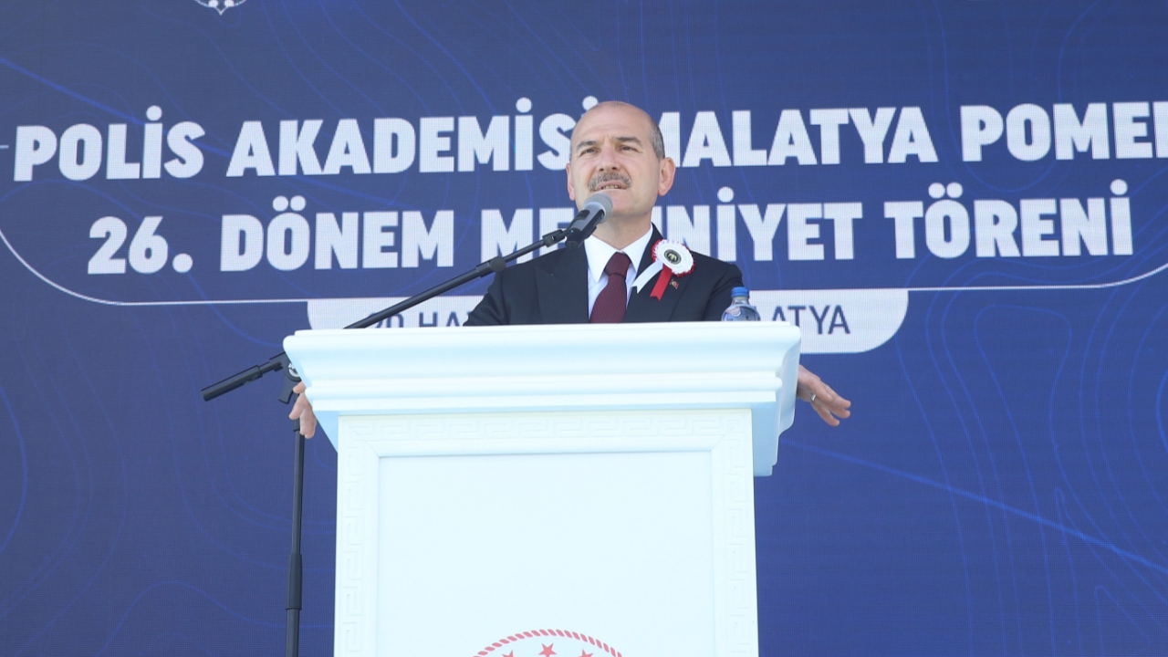Bakan Soylu: Bizle oynamayın kafanıza çökeriz!