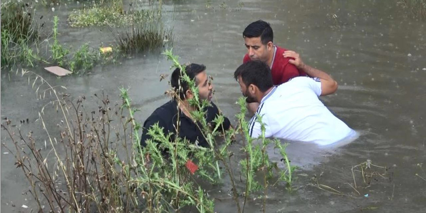 Burası İstanbul: Yağmur sonrası dere taştı, evleri su bastı