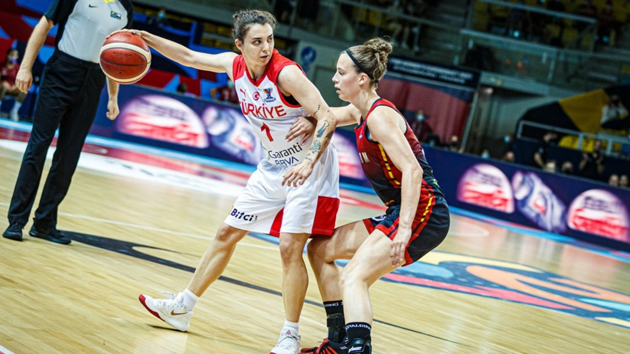 A Milli Kadın Basketbol Takımı, EuroBasket Women'a 3'te 0'la veda etti