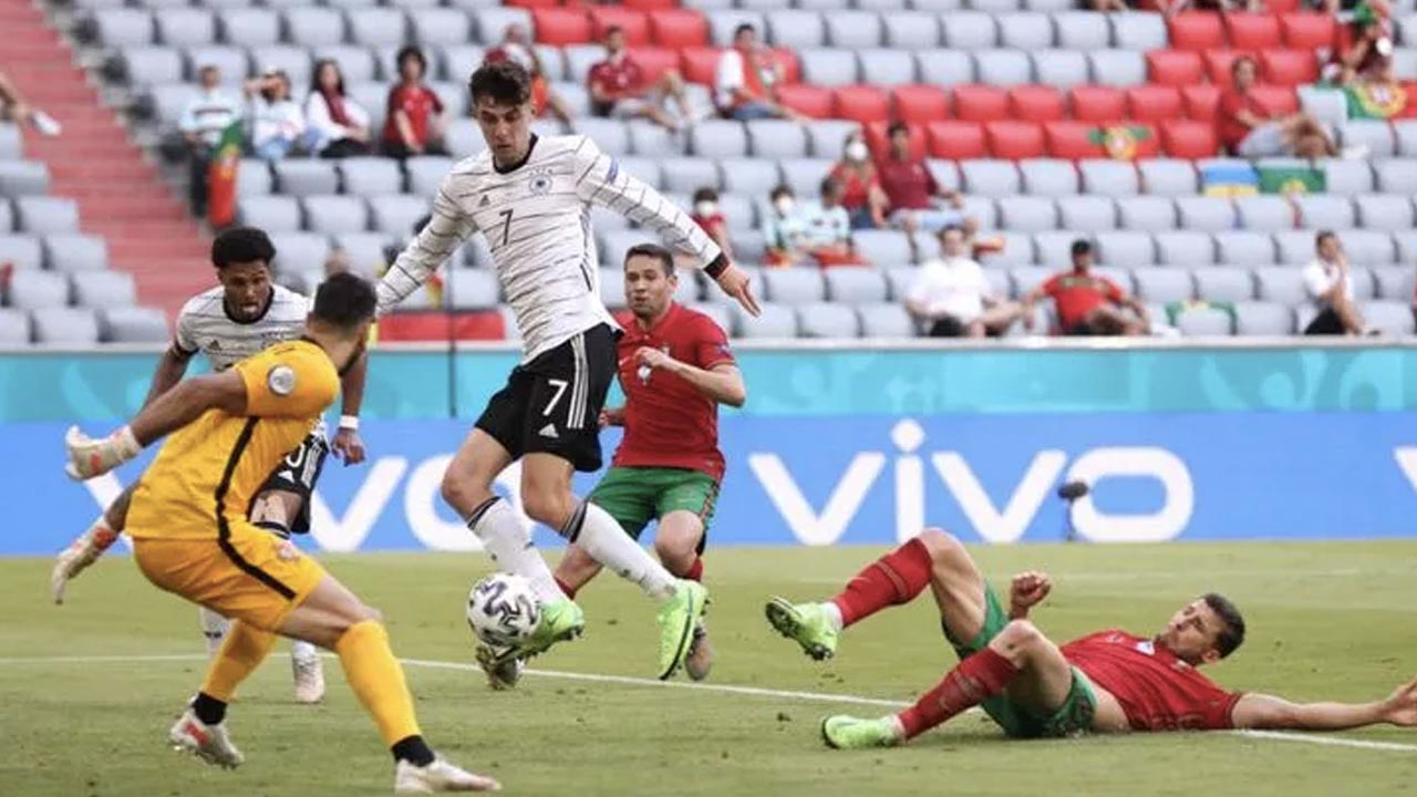 Tam bir gol düellosu... Portekiz'e büyük şok