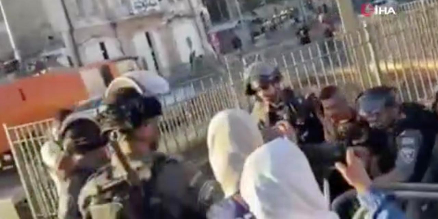 Hem İsrail polisi hem de yasa dışı yerleşimciler saldırdı