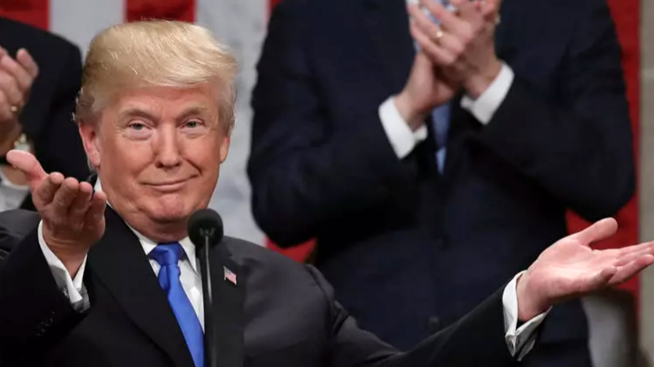 Trump, Covid hastalarını Guantanamo Hapishanesi'ne göndermek istemiş!