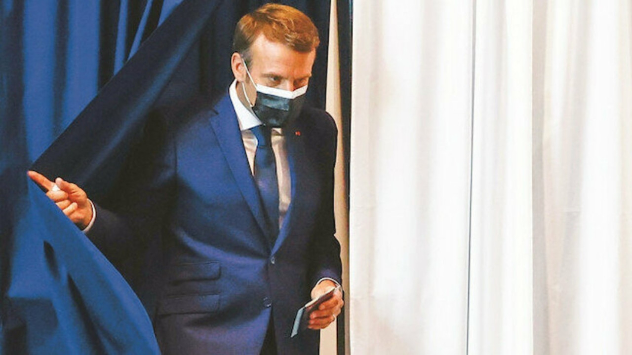 Macron'a vatandaşlar sandıkta bir tokat daha attı! Barajı kıl payı geçti...