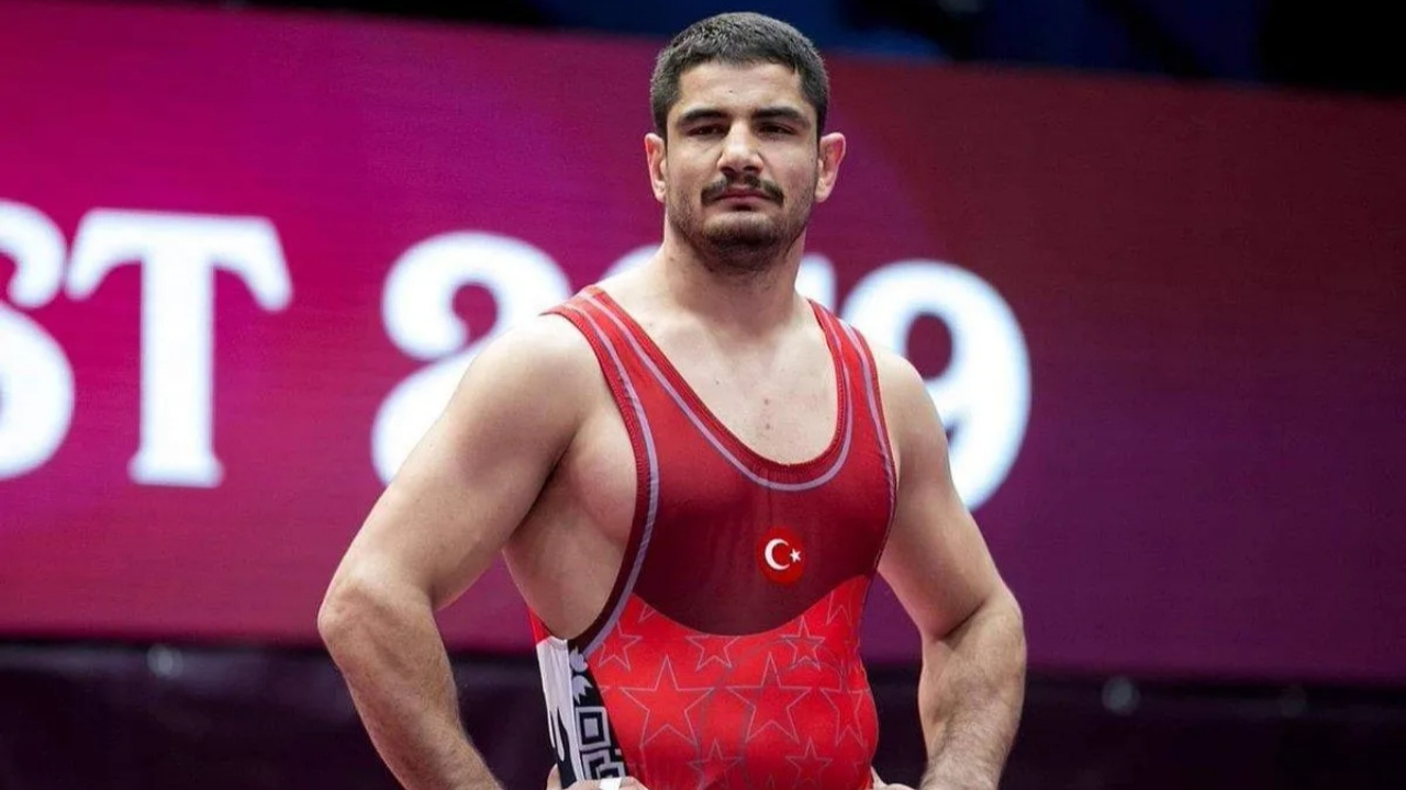 Taha Akgül'den Bizim Çocuklar eleştirisi: "Varsa yoksa futbol!"