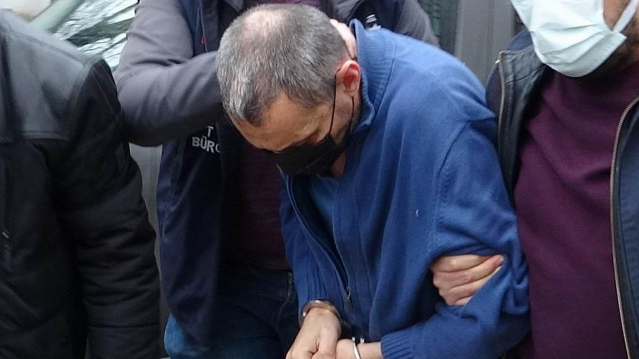Karısını bıçaklayarak öldürdü, duruşma boyunca ağladı!