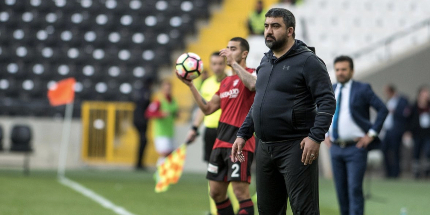 Memleket Partisi'ne katılacaktı... Ümit Özat siyasete girmekten vazgeçti