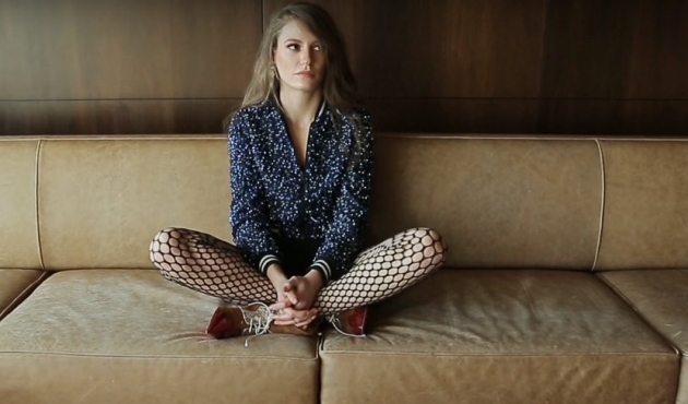 Güzel yıldız Serenay Sarıkaya bilinmeyenlerini anlattı / VİDEO