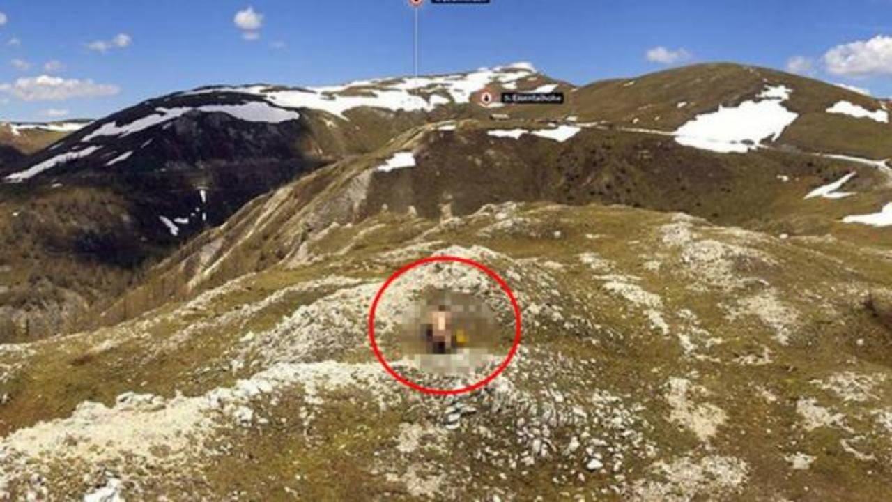 Dağa tırmanan çift 2.000 metre yükseklikte ilişkiye girdi: Panoramik kameraya yakalandılar!