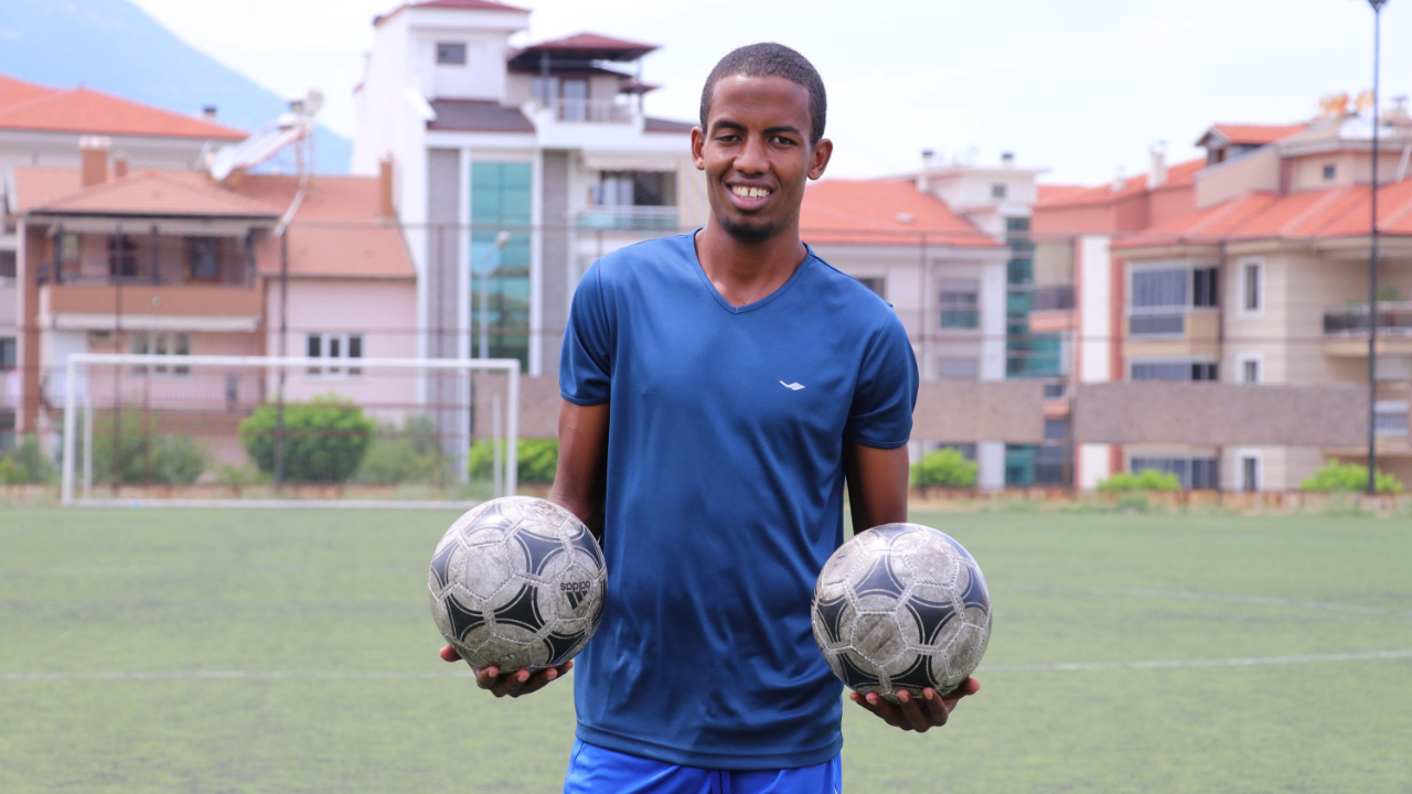 Kenyalı Abdulselam'ın futbolcu olma hayalleri suya düştü