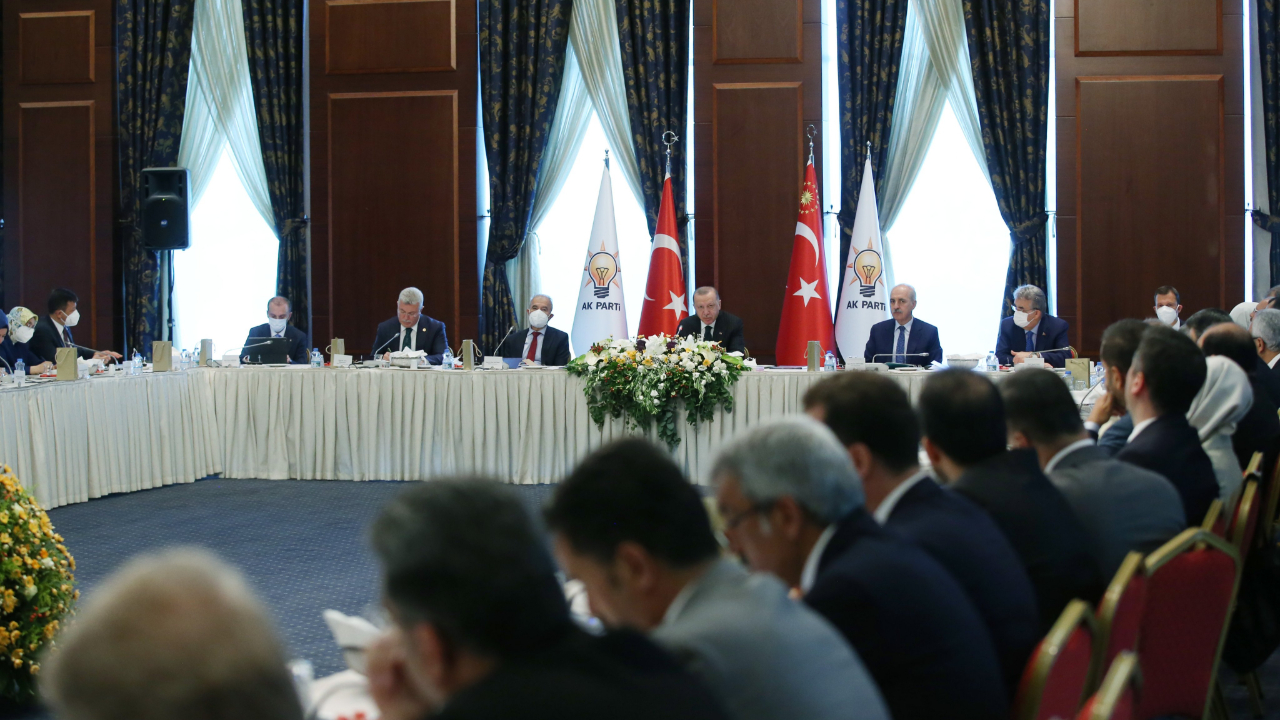 Erdoğan'dan milletvekillerine: Vatandaşla daha sık buluşun