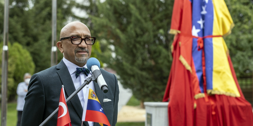 Ankara'da Venezuela sokağı ve Simon Bolivar Parkı açıldı!
