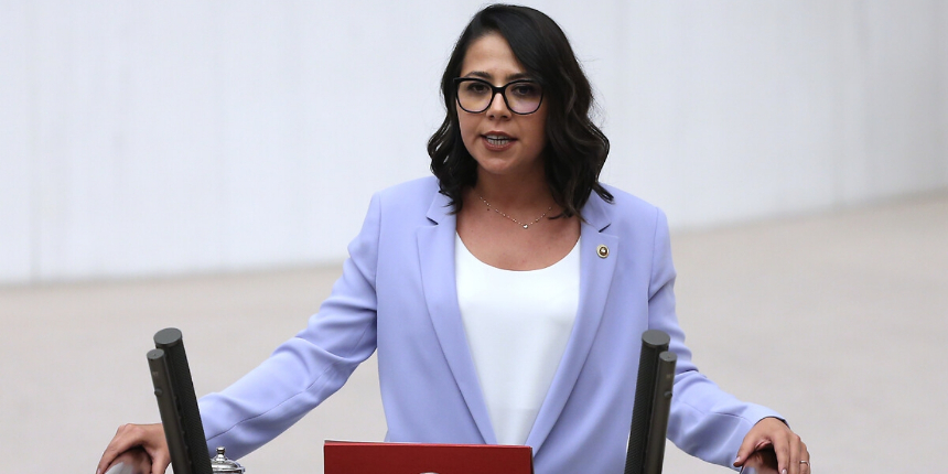 CHP İstanbul Milletvekili Sera Kadıgil istifa etti! İşte geçtiği parti...
