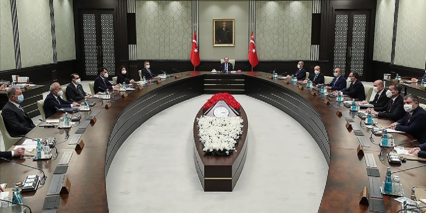 Bakanlardan Bingöl'e destek mesajları yağdı