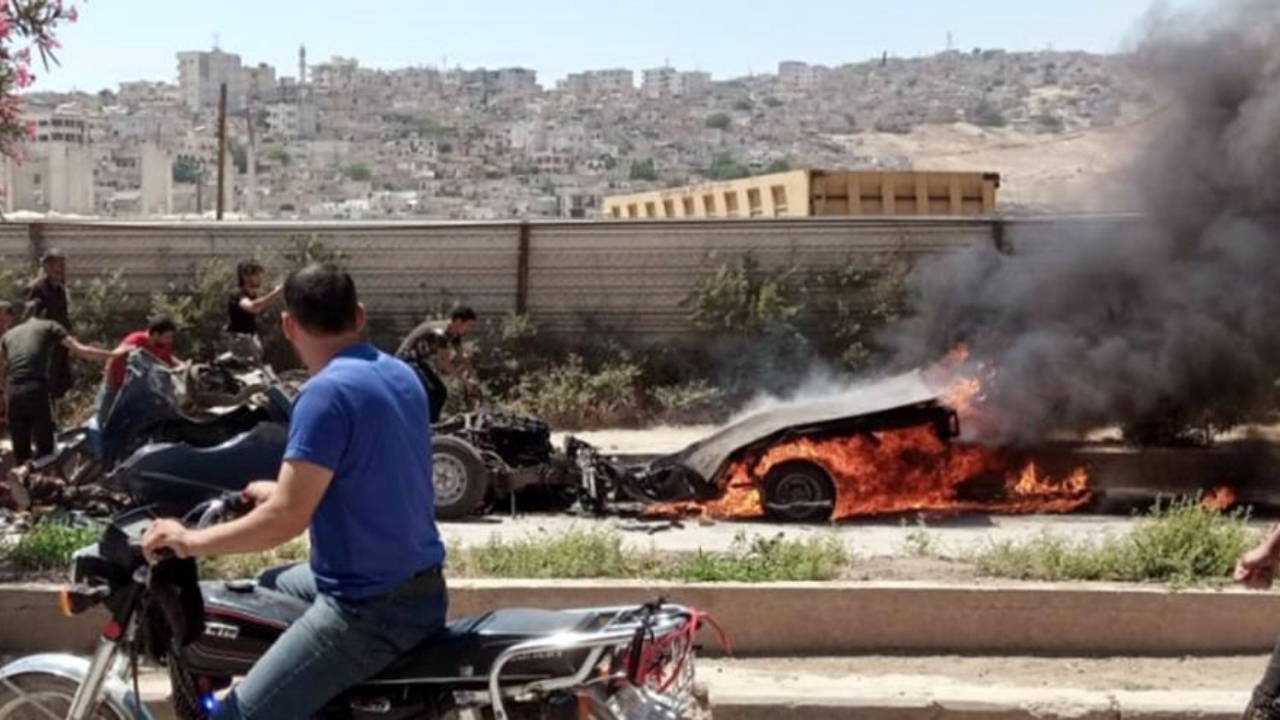 Türkiye sınırına yakın mesafede bombalı terör saldırısı: 3 kişi öldü!