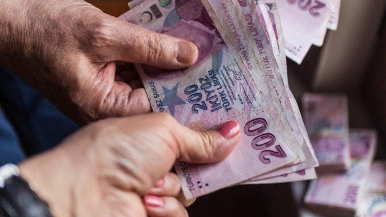 Milyonlarca vatandaşa müjde: İşte yeni maaşlar ve zam oranları!