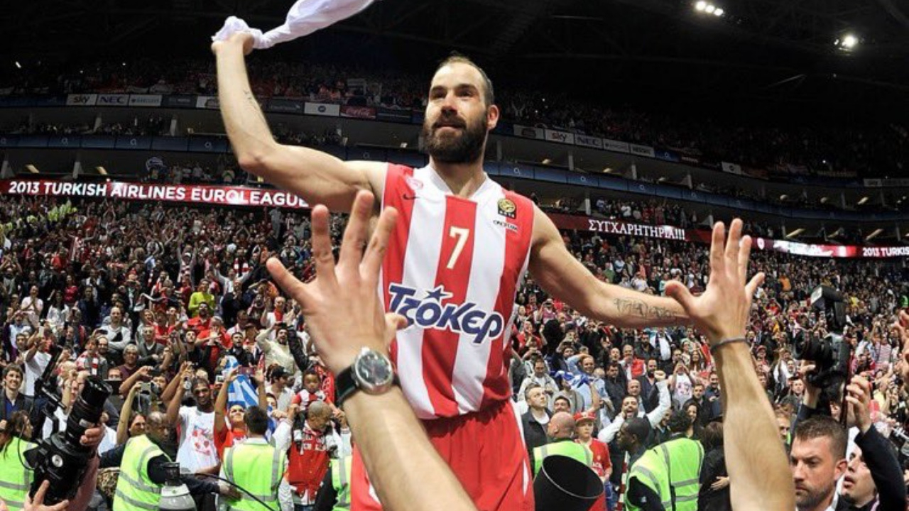 Avrupa basketbolunun yaşayan efsanesi Vassilis Spanoulis basketbolu bıraktı