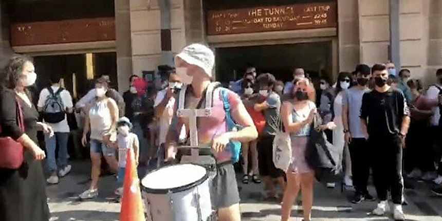 LGBT'ler "Onur Haftası" bahanesi ile PKK propagandası yaptı