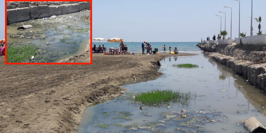 Adana Karataş'ta korkutan görüntü! Kanalizasyon denize akıyor
