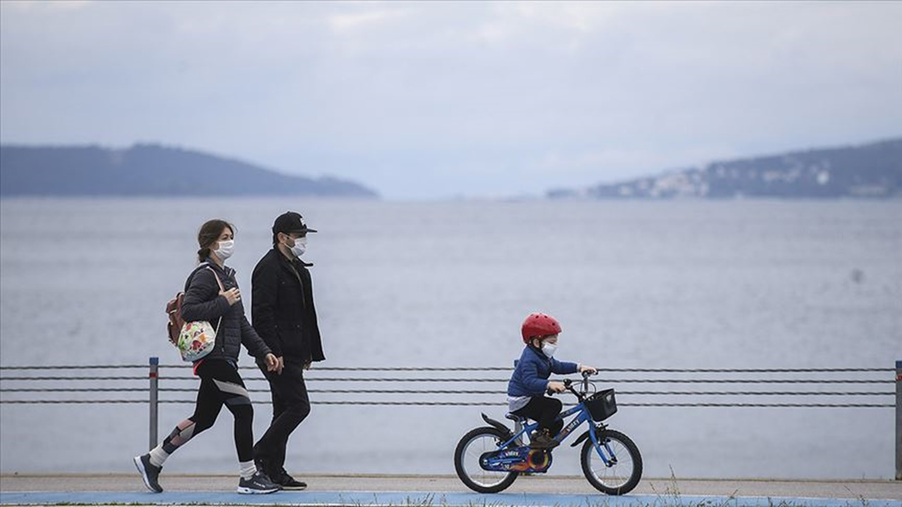Son hafta sonu sokağa çıkma kısıtlaması sona erdi! İşte normalleşme detayları...
