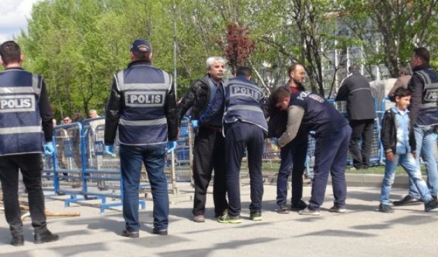 Bin polisin görev yaptığı HDP mitingine sadece 900 kişi geldi