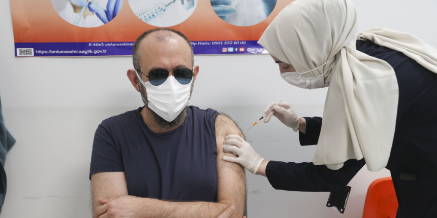 Türkiye'de yapılan aşı dozu 47 milyonu geçti