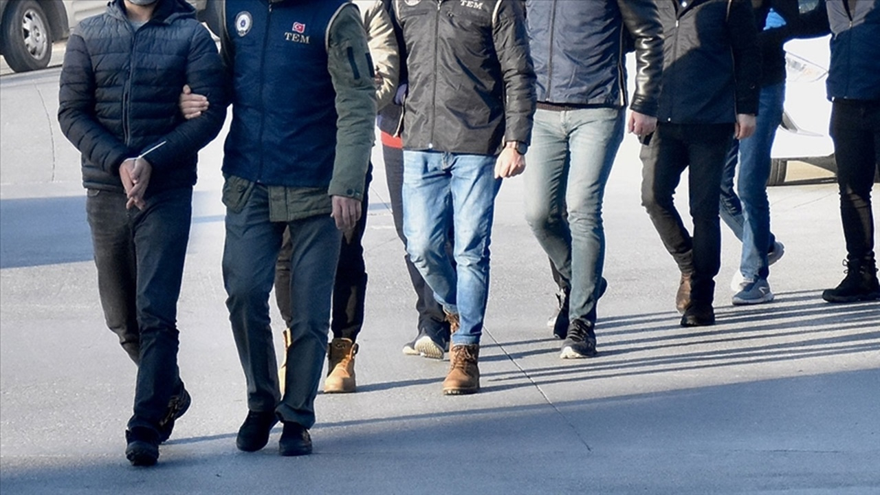 Sedat Peker suç örgütüne yönelik 4 ilde operasyon! 10 gözaltı var!