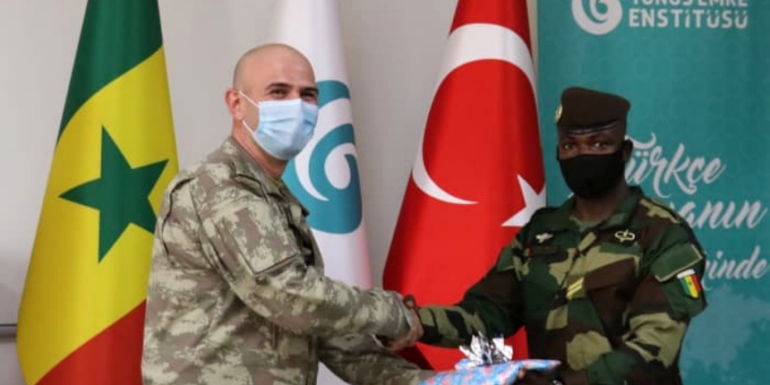 Senegalli askerler Türkçe diplomalarını aldı!