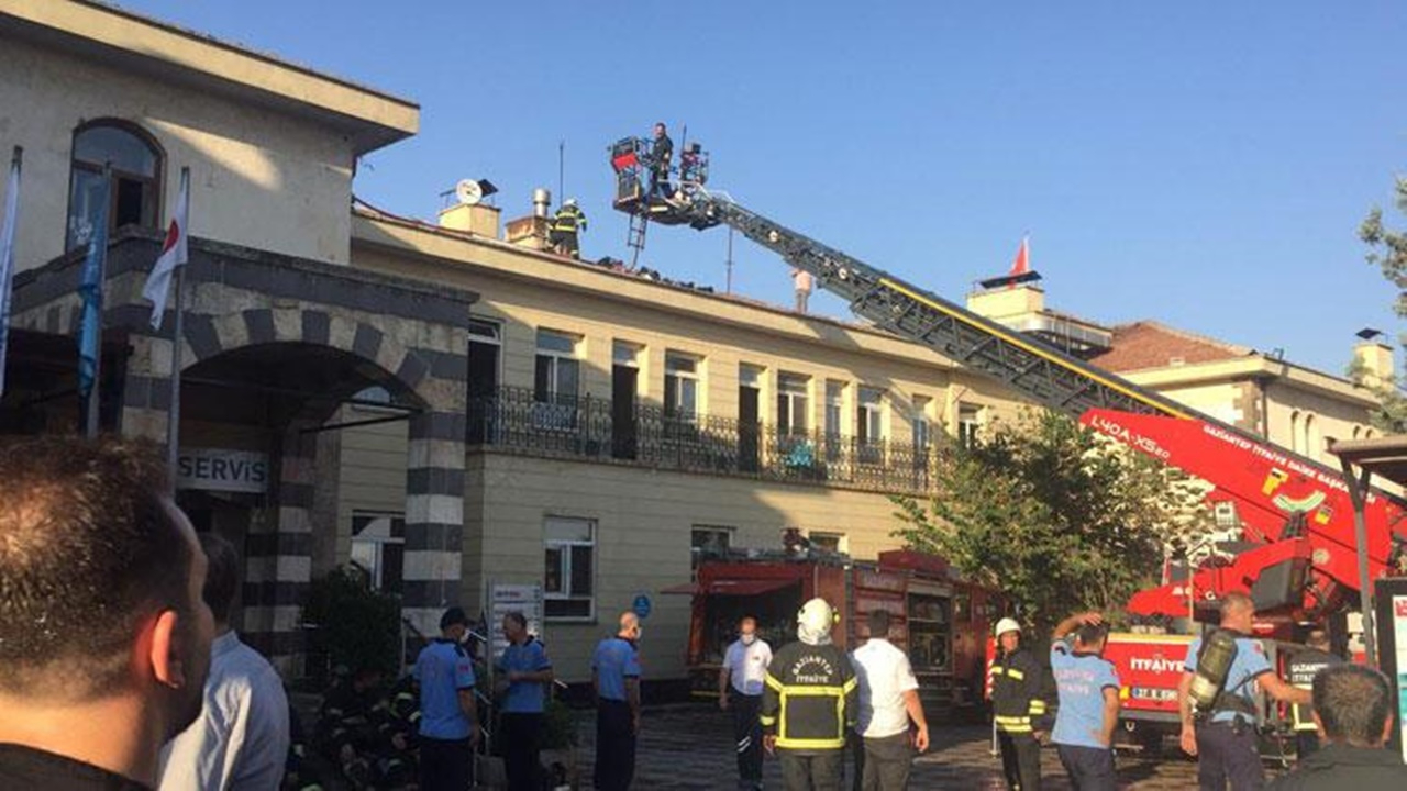Gaziantep'te özel bir hastanede yangın! Hastalar tahliye edildi!