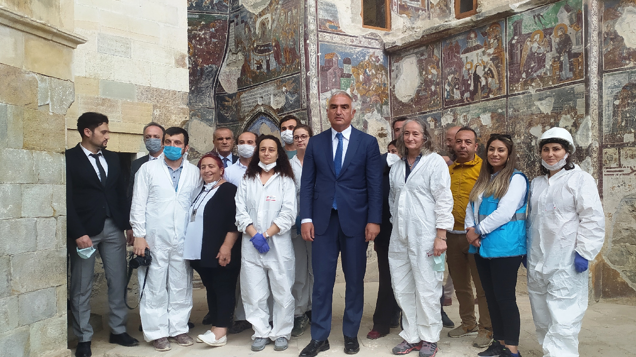 Restorasyon çalışmaları sona eren Sümela Manastırı bugün kapılarını açtı