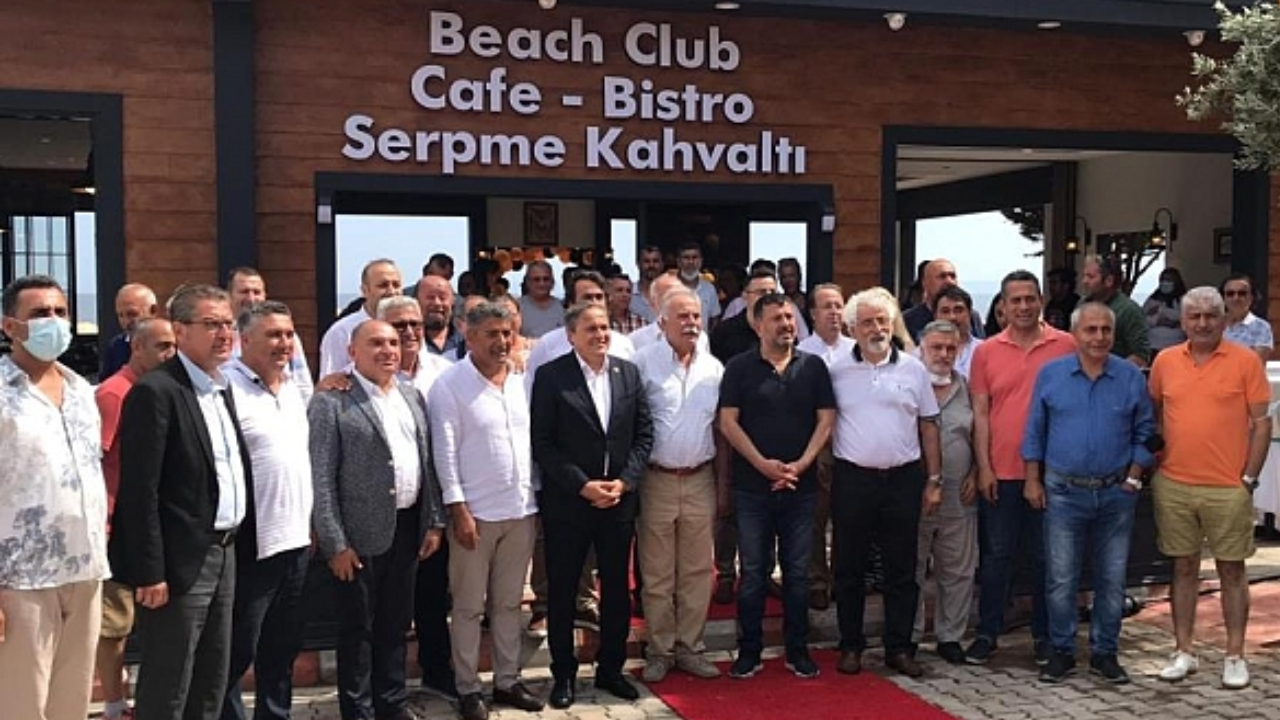 Karar çıktı! CHP'lilerin açılışını yaptığı Assos'taki kaçak plaj tesisi yıkılacak