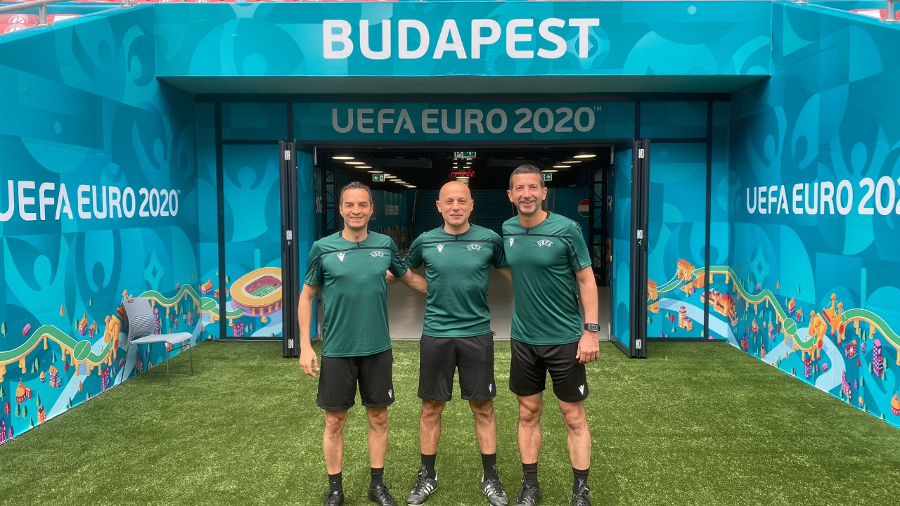 Cüneyt Çakır ve yardımcıları EURO 2020'de yarı final yönetebilir