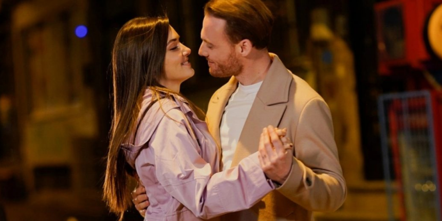 Kerem Bursin Bu Defa Sınırları Aştı! Hande Erçel'e Yaptıkları Sosyal Medyayı Ayağa Kaldırdı! Sinir Krizleri Üst Üste Geldi!