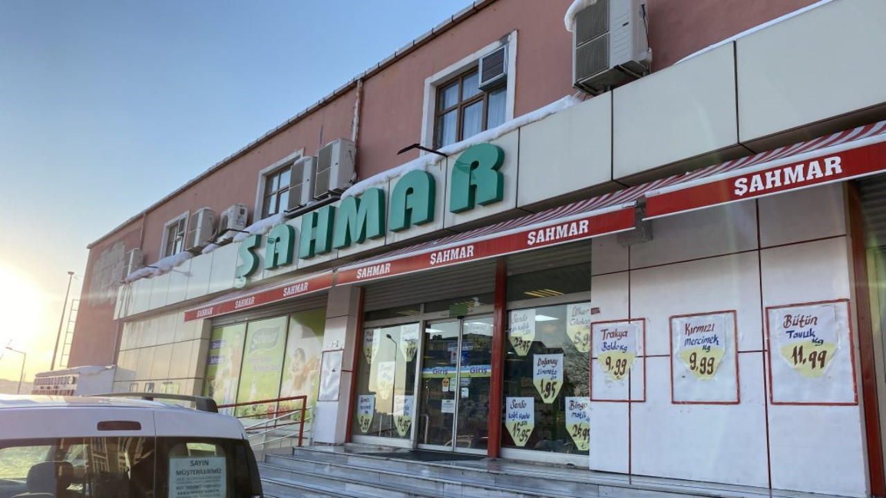 Şahmar market zinciri bir gecede kapanma kararı aldı: Tedarikçiler de şoke oldu!
