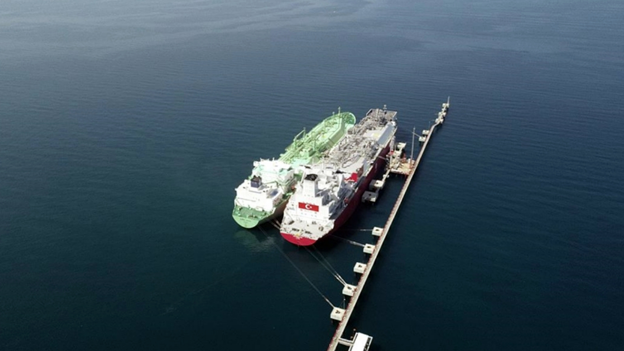 Ertuğrul Gazi'ye ilk sıvı doğalgaz (LNG) nakli gerçekleştirildi!