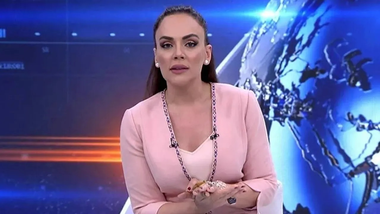 Buket Aydın aşka geldi! Ünlü sunucu göğüs dekoltesini fazla kaçırdı!