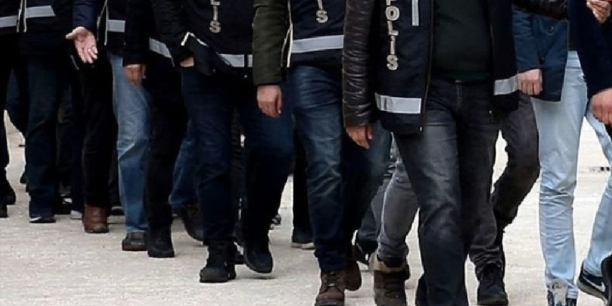 FETÖ elebaşı Gülen'in 'kafir' hamlesi işe yaramadı! Haberleşme ağları çöktü