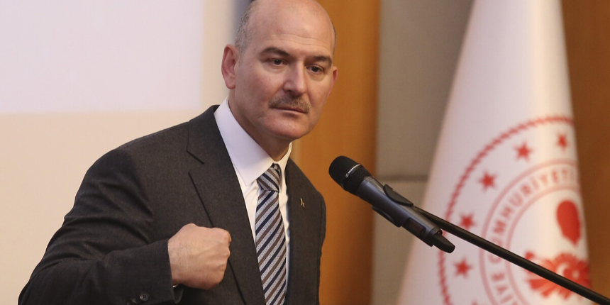 "İstifa etti" iddiası yine gündemde! Peki kimler bayram yapıyor...