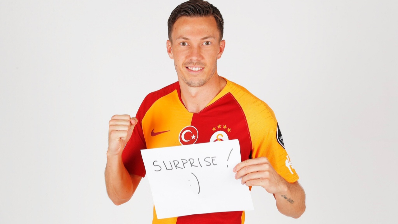 Galatasaray'dan ayrılan Norveçli sağ bek Martin Linnes'e Göztepe talip oldu