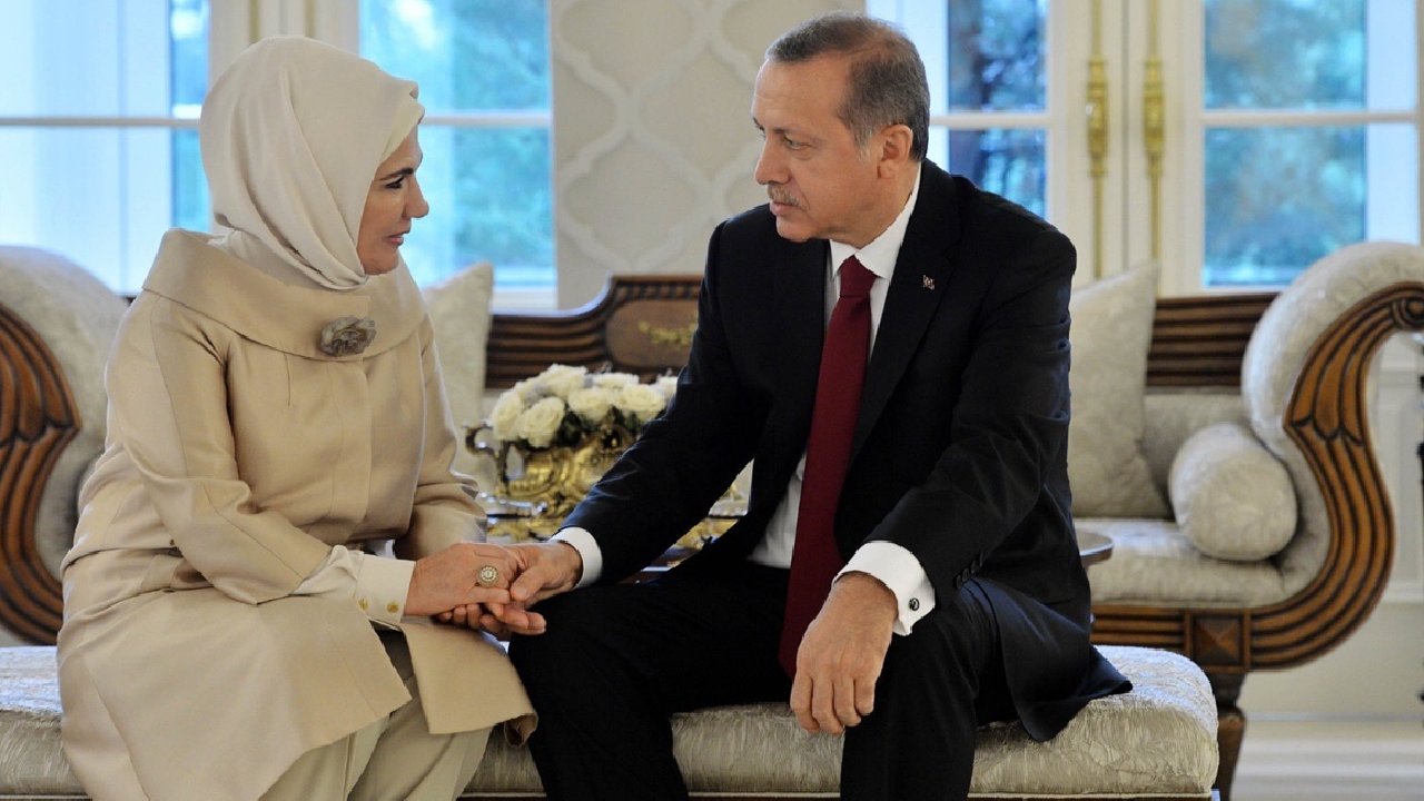 Erdoğan çiftinin 43. evlilik yıldönümü! Tanışmalarına Şule Yüksel Şenler aracı olmuştu