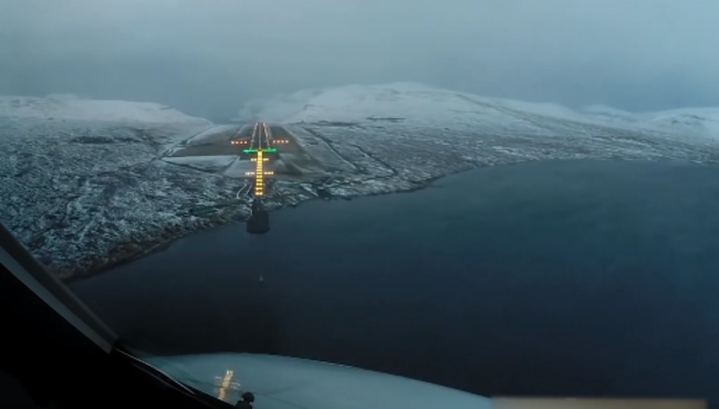 Bir ada ülkesi olan Faroe Adaları havalimanına iniş böyle görüntülendi!