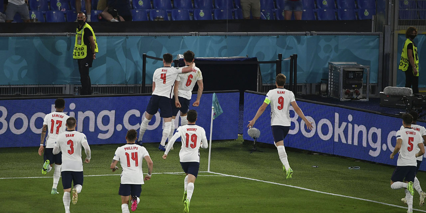 İngiltere 4 golle yarı finalde